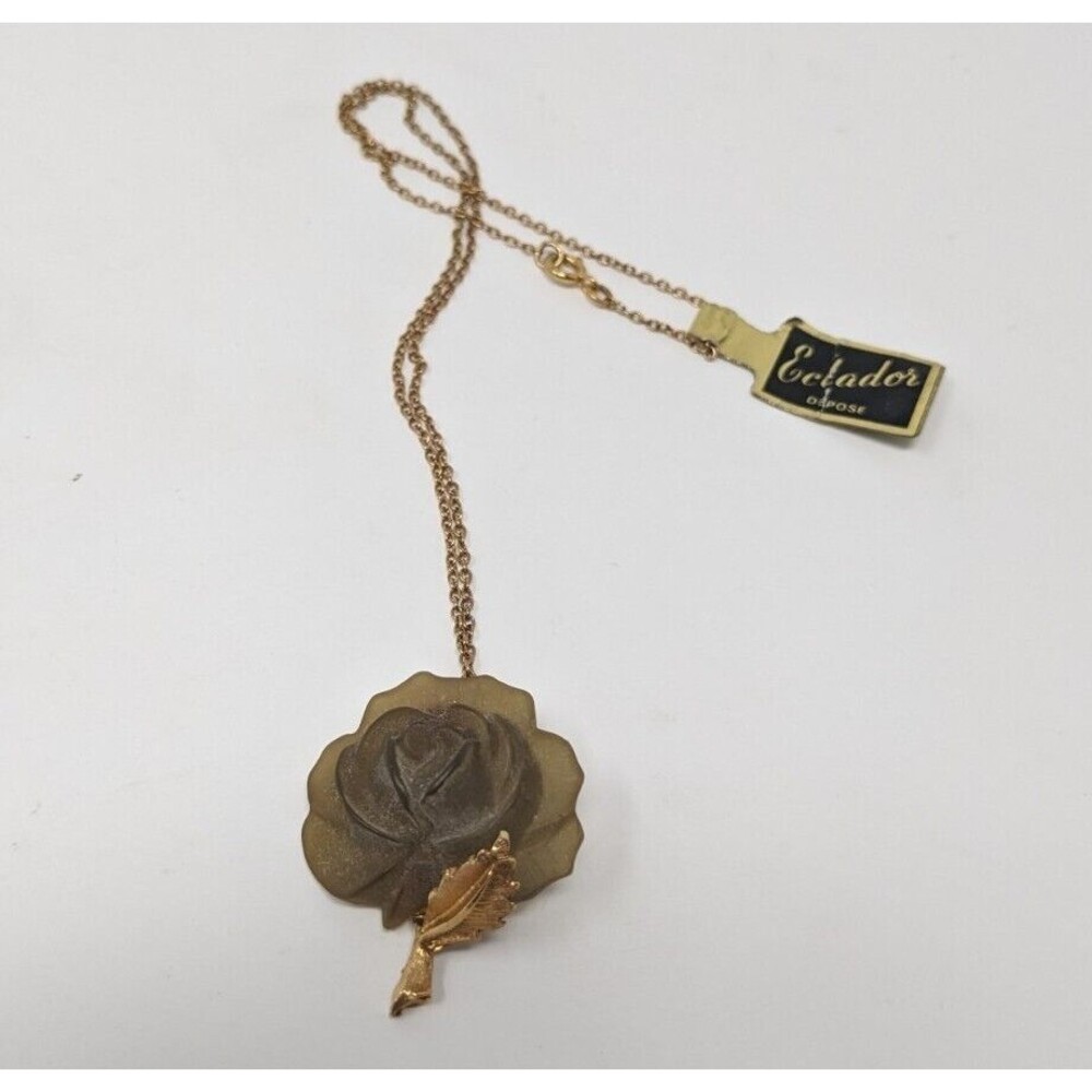 Pierre Et Meunier Depose Gold Tone Rose Pendant Necklace Paris W/ Tag